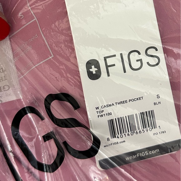 Figs Casma Three-Pocket Scrub Top™ Small Chalk Pink Short Sleeve - Picture 6 of 6